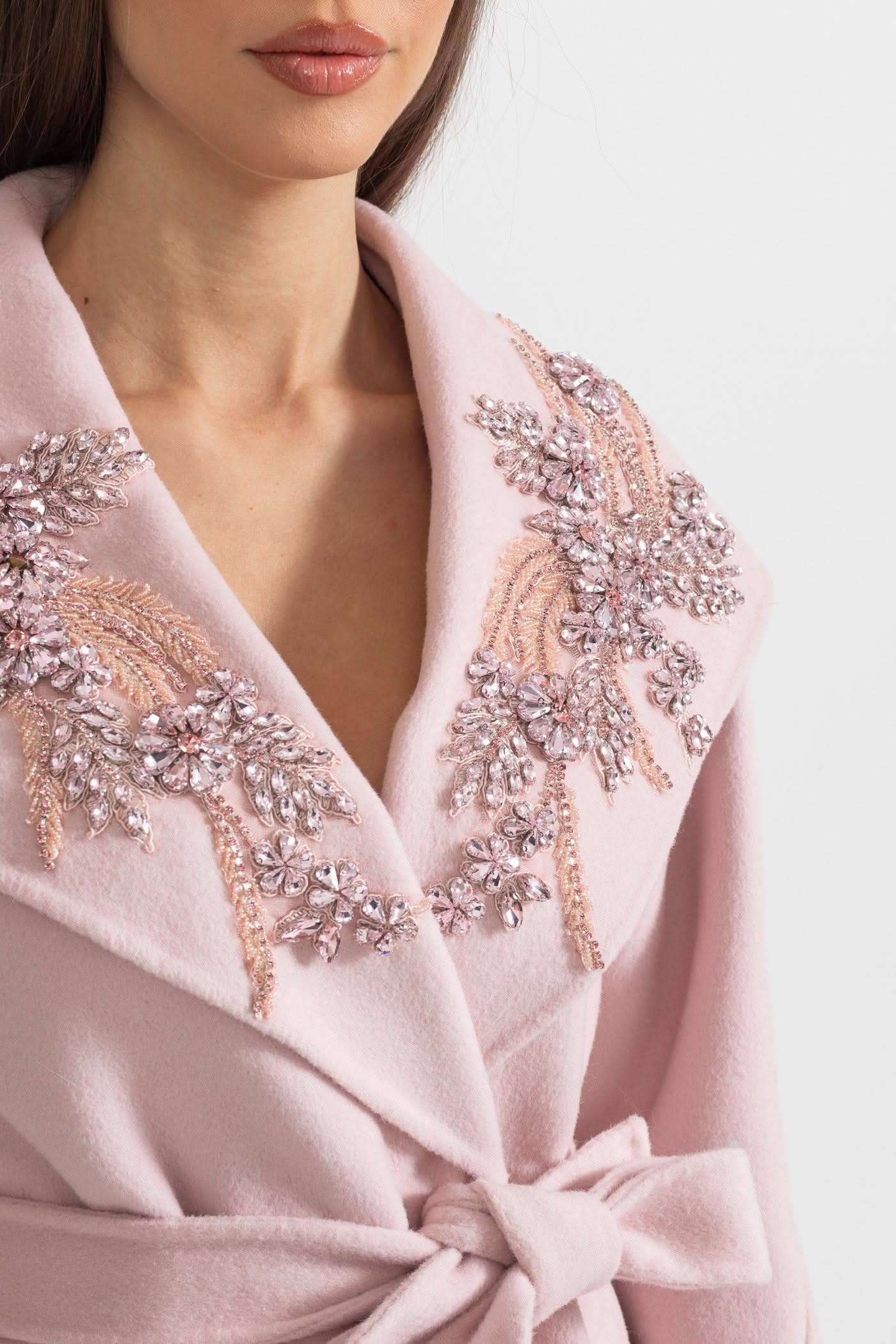 Çiçek Detaylı Tilki Kürklü Kaşmir Kaban – Pembe