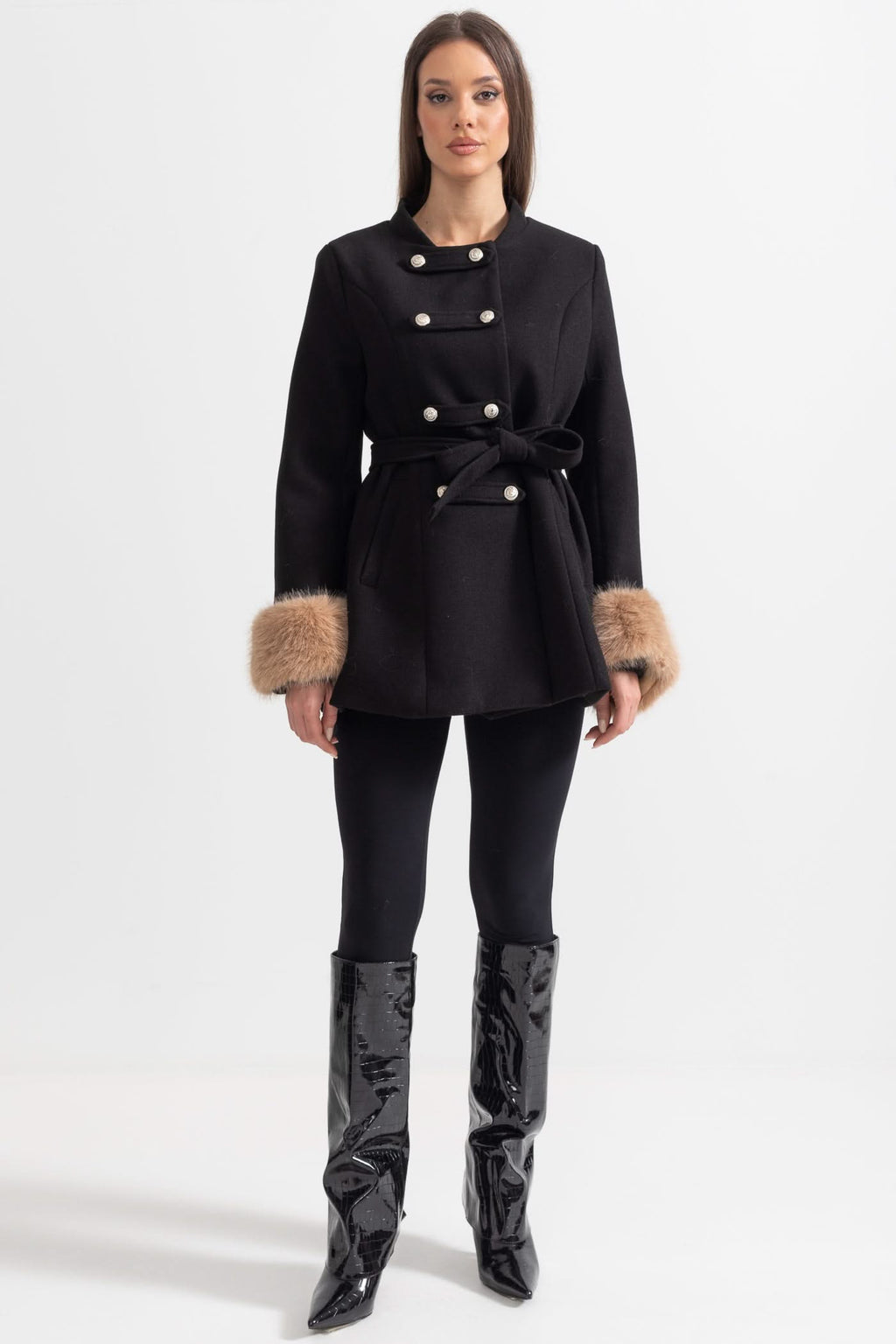 Çıkabilir Pelerinli Çift Düğmeli Kaban – Siyah