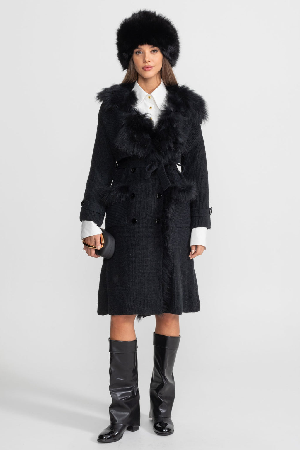 Kürk Detaylı Çift Düğmeli Triko Kaban – Siyah