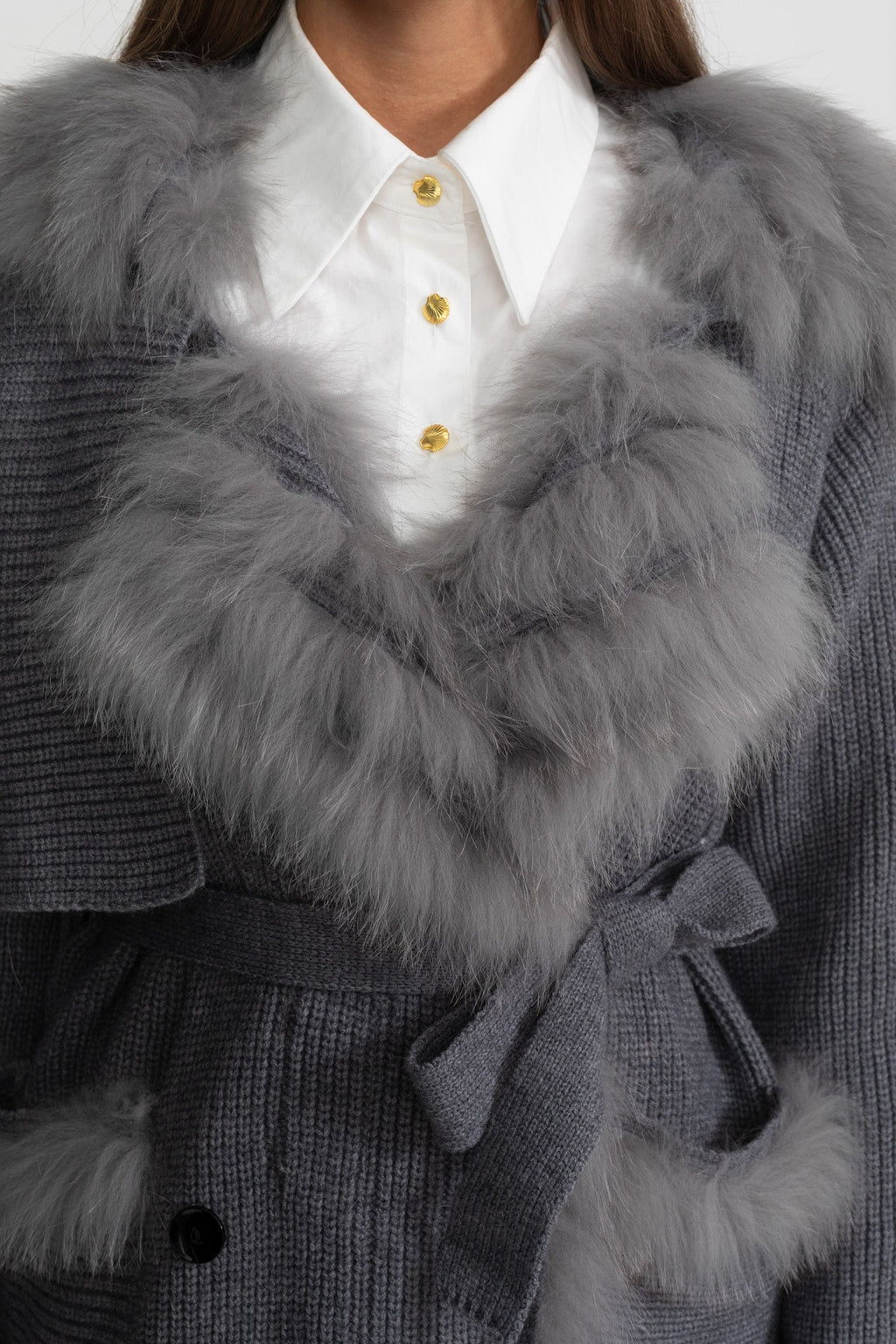 Kürk Detaylı Çift Düğmeli Triko Kaban – Gri